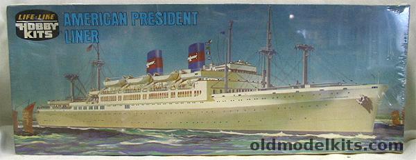 Life-Like 1/547 American President Liner - President Wilson or Cleveland, 9279 plastic model kit